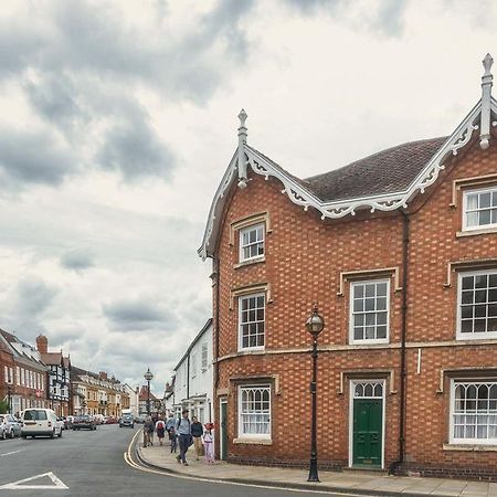 Town Centre Apartment Perfect Location With On-Street Parking ストラットフォード＝アポン＝エイボン エクステリア 写真